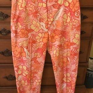 Lilly Pulitzer Capri size 8 flat front